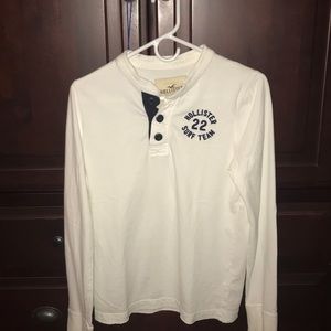 Hollister long sleeve shirt Medium